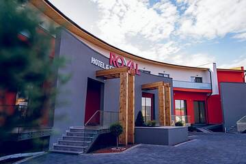 Фотографии Курортные отели Royal Hotel & Events г. Băileşti (Румыния) №2 Фото Курортные отели Royal Hotel & Events г. Băileşti 2